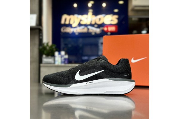 Vì Sao Nike Winflo 11 Vẫn Hot Hòn Họt? Giải Mã Sức Hút Không Hề Hạ Nhiệt
