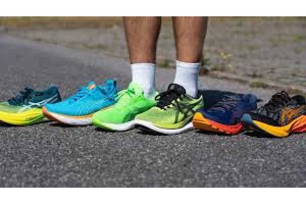 Tìm Hiểu Chung Về ASICS: Có Gì Mà 