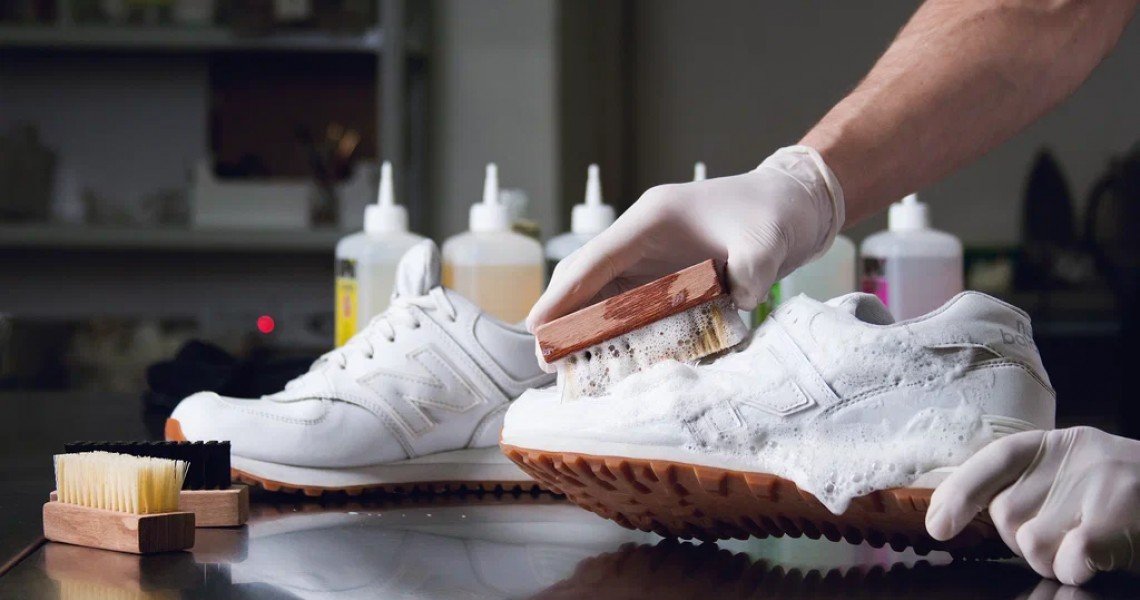 Cách Bảo Quản Giày Đúng Cách: Bí Quyết Để Giày Luôn Mới Và Bền Đẹp Theo Năm Tháng