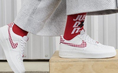 Top 10 đôi giày sneaker đẹp nhất diện Tết 2024