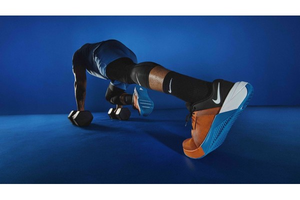 Tại sao dòng giày Nike Metcon là top 1 giày training chính hãng 2025?