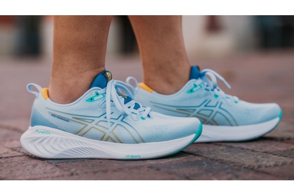 Giày ASICS Chính Hãng: Công Nghệ, Ưu Điểm & Cách Nhận Biết Chi Tiết Từ A-Z