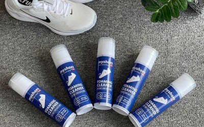 5 Cách Giúp Giày Luôn Thơm & Không Ẩm Mốc Mùa Mưa