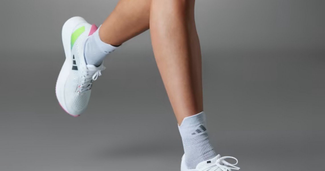 Review Giày Chạy Bộ Adidas Tốt Nhất Với Mọi Người Chạy