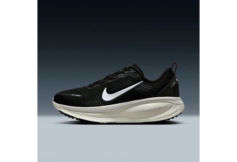 Đánh giá Nike Vomero 18  Êm ái tối đa cho những buổi chạy dài