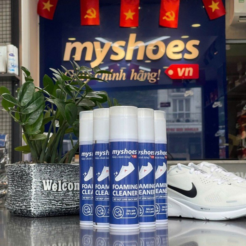 Xịt Bọt ION Làm Sạch Giày Myshoes 300ml Xịt Bọt ION Làm Sạch Giày Myshoes 300ml