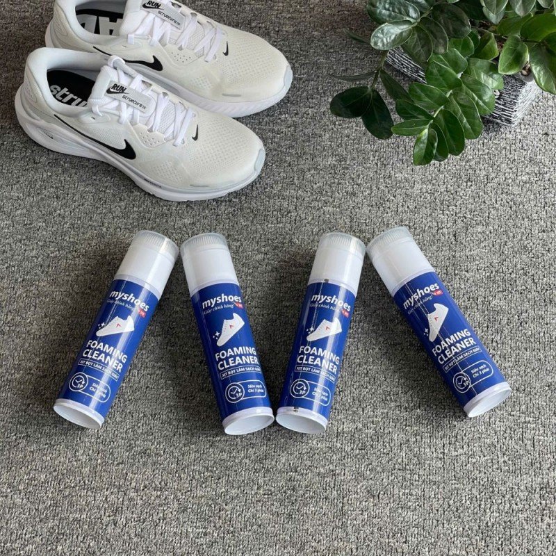 Xịt Bọt ION Làm Sạch Giày Myshoes 300ml Xịt Bọt ION Làm Sạch Giày Myshoes 300ml