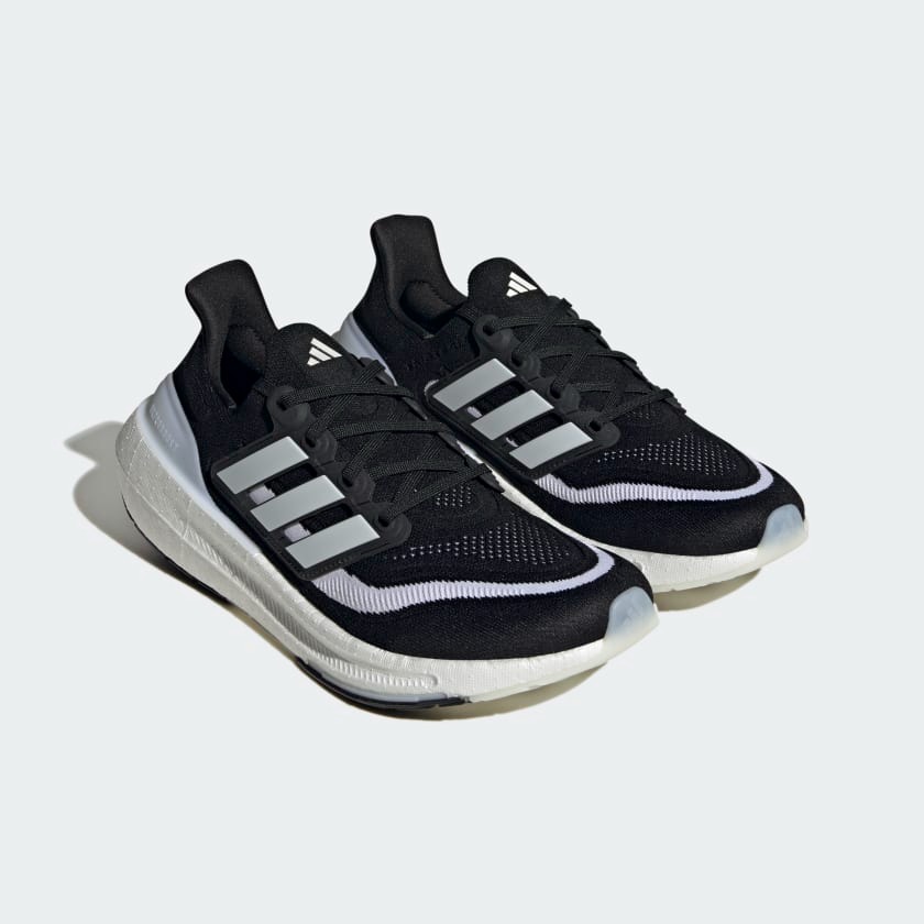 Giày adidas Ultraboost Light Nam - Đen Trắng - hình 3