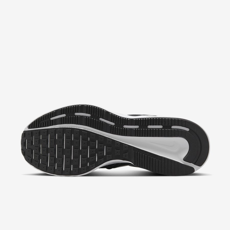 Giày Nike Run Swift 3 Nữ - Đen Trắng - hình 3