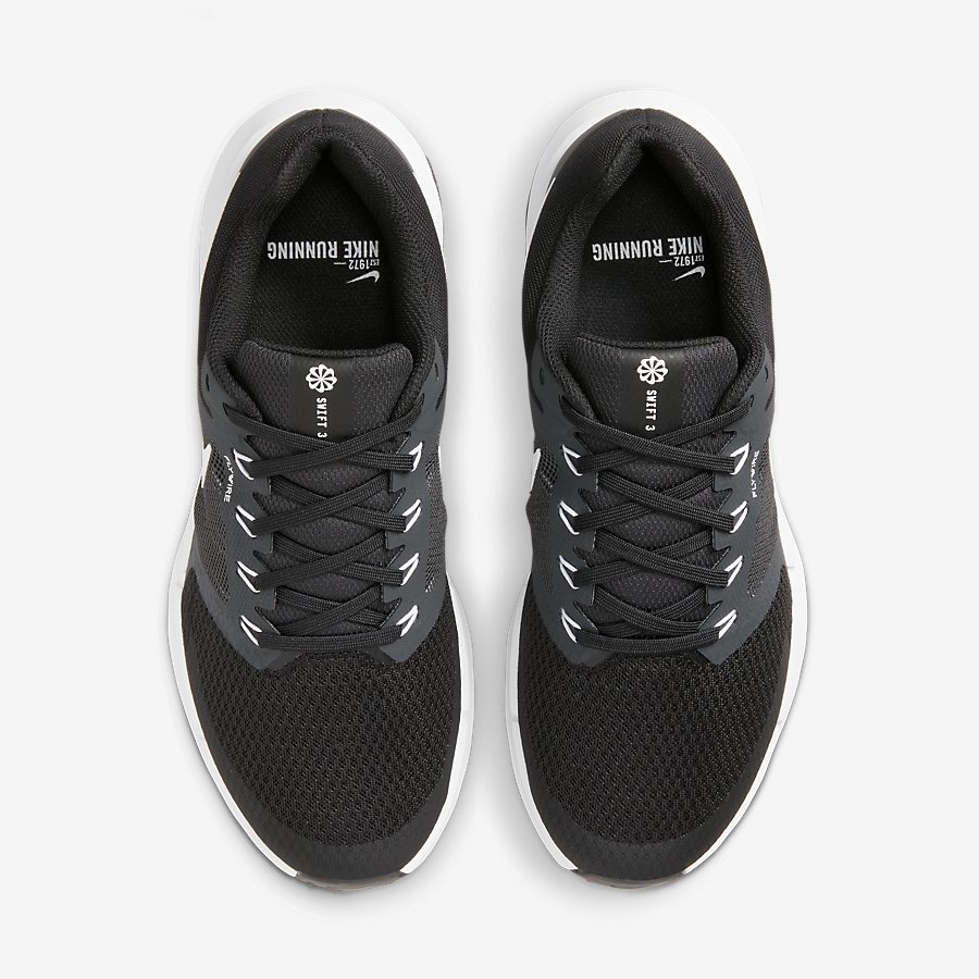 Giày Nike Run Swift 3 Nữ - Đen Trắng - hình 5